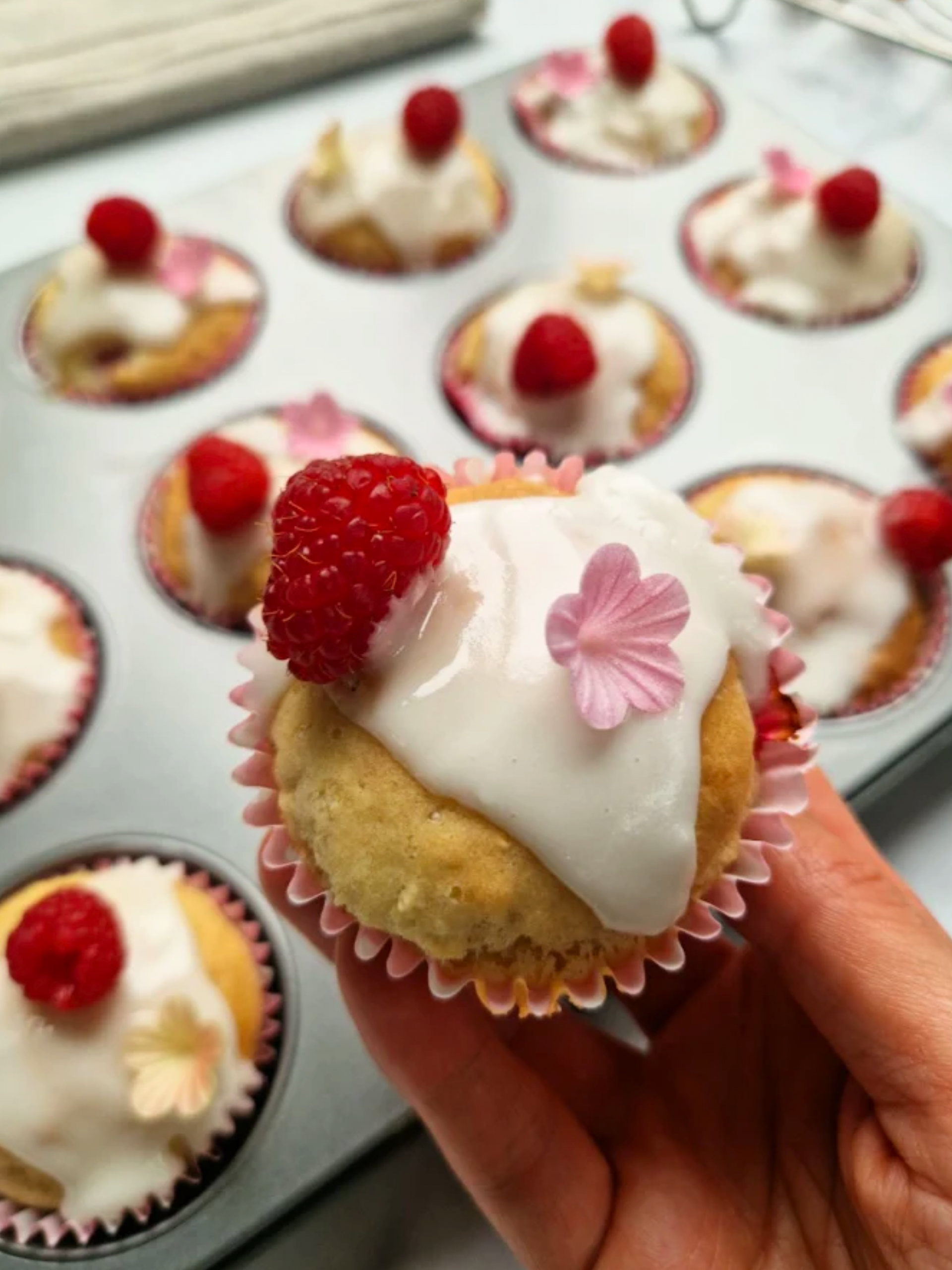 raspberry and lemon cupcakes